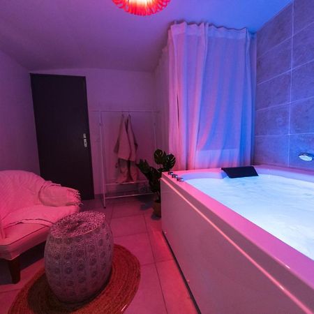 Le Bali Spa Maison Avec Jardin Proche Tours Centre サン・ピエール・デ・コール エクステリア 写真